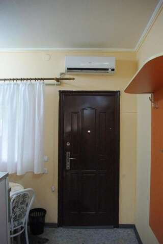 Гостиница Guest House 34 Meridian Алупка Стандартный семейный номер-8