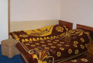 Гостиница Guest House 34 Meridian Алупка Семейный номер-2